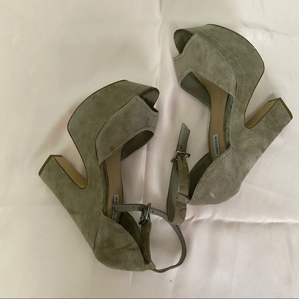 Steve Madden Gretta taupe suede platform sandals 9